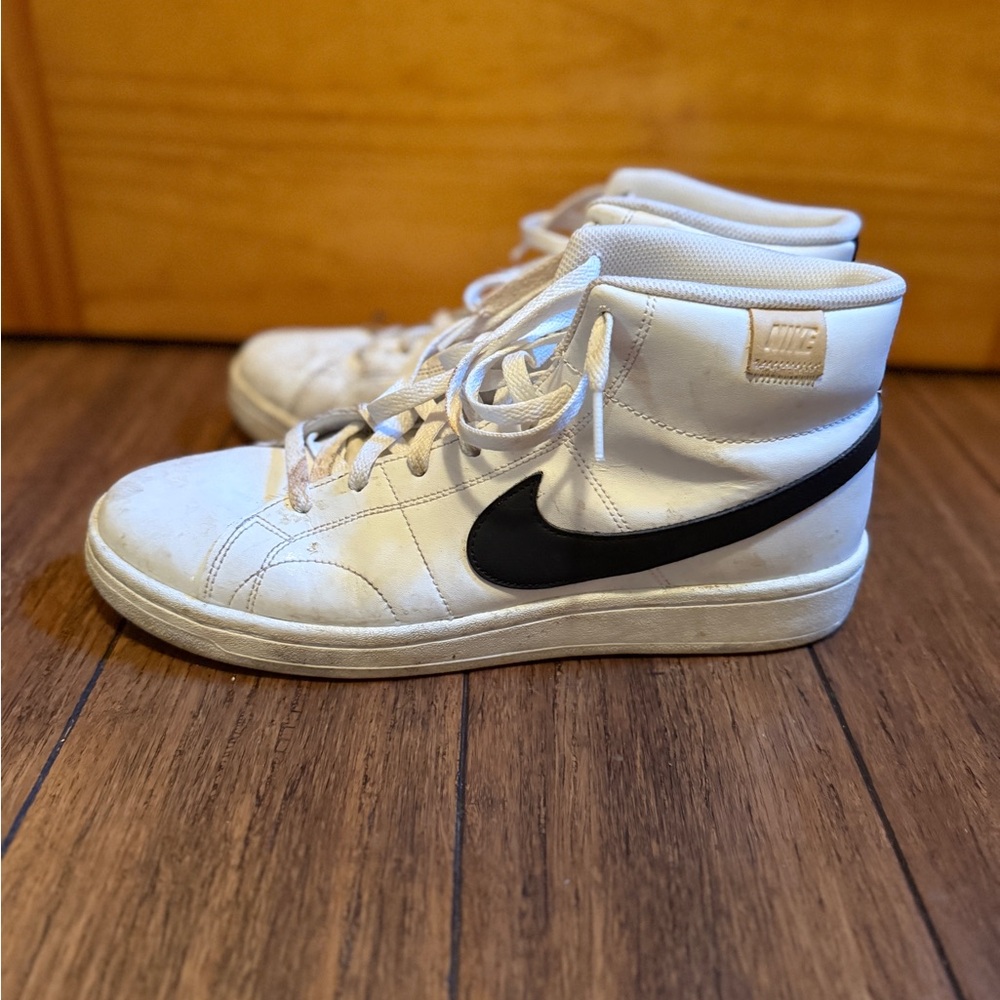 NIKE Men's Court Royale 2 MID Running Shoe White Black